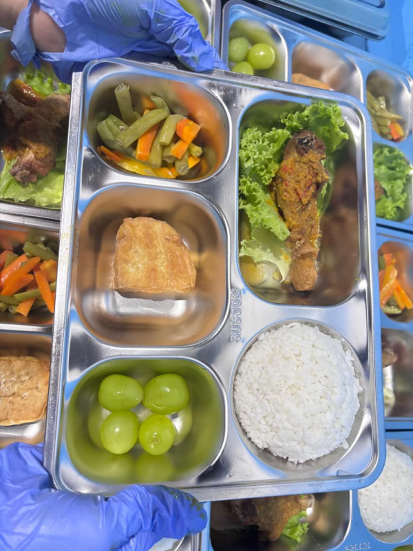 Foto Salah Satu Menu MBG Yang Disajikan oleh Koki Profesional SPPG Yayasan Darul Ulum Sibawaeh (Dok. Pribadi) Foto Salah Satu Menu MBG Yang Disajikan oleh Koki Profesional SPPG Yayasan Darul Ulum Sibawaeh (Dok. Pribadi)